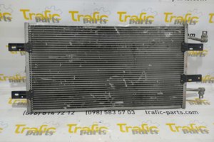 Радіатор кондиціонера на Renault Trafic 2.0/2.5 dci 06-14