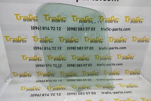 Бічне скло передніх правих дверей Renault Trafic 1.6 dci 14-19