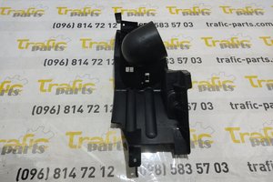 Дефлектор радіатора лівий Renault Trafic 06-14
