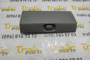 Кришка бардачка Renault Trafic 01-14