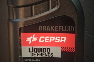 Рідина гальмівна Cepsa Liquido De Frenos DOT 4