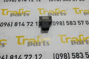 Реле свічок розжарювання Renault Master 2.3 dci 10-