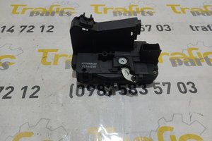 Замок дверей передніх лівих механічний Renault Trafic 01-14