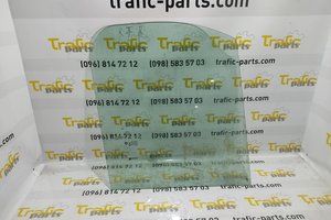 Бічне скло передніх правих дверей Renault Trafic 01-14