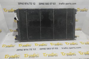 Радіатор охолодження Renault Master 2.5 dci 98-10