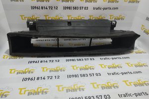 Дефлектор радіатора (повітрозабірник)  Renault Trafic 1.6 dci 14-19