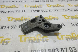 Кронштейн кріплення подушки двигуна Renault Trafic 1.6 dci 14-19