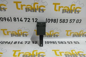 Блок управління склопідйомника Renault Trafic 01-14
