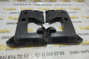 Подушка двигуна (верхня) (R) Renault Master/Opel Movano 2.3DCI 10-