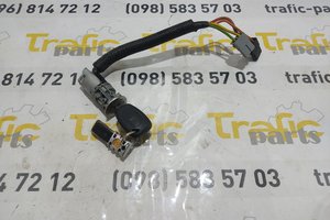 Замок запалювання Renault Trafic 01-14
