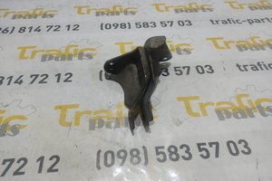 Кронштейн кріплення компресора кондиціонера Renault Trafic 1.6 dci 14-19