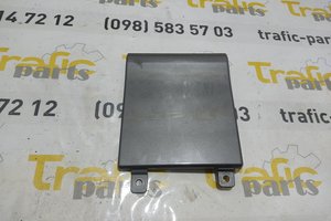 Накладка кузова під лючок паливного баку Renault Trafic 1.6 dci 14-19