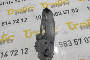 Корпус передніх лівих дверей ( кріплення, механізм) Renault Trafic 01-14